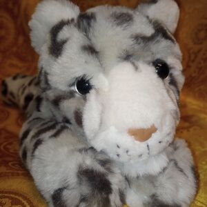 2020 FAO Schwarz Adopt A Wild Pal Endangered Snow Leopard Plush 15"